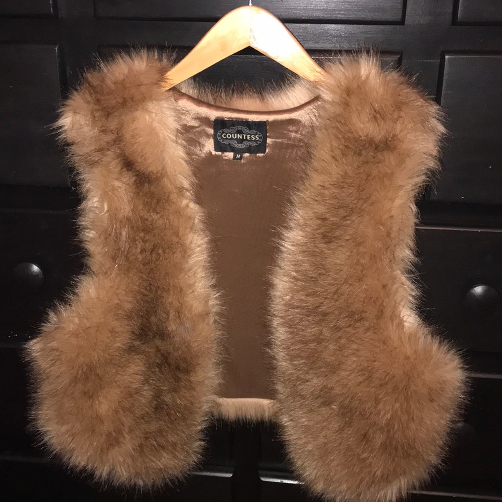 Fur vest